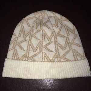 MK hat